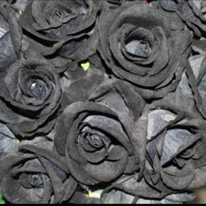 ورد صناعي جوري اسود