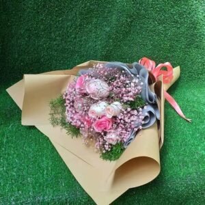 بوكيه هاند بيبي فلاور وجوري ابيض وروز