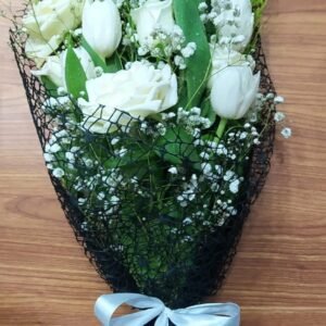 بوكيه هاند جوري ابيض وبيبي فلاور  وتوليب ولفه خيش