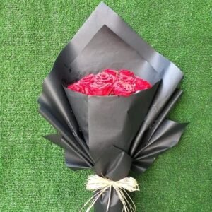 بوكيه هاند جوري احمر ولفه بلون الاسود