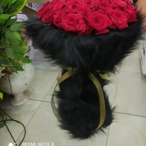 بوكيه هاند جوري احمر ولفه سودا شيك